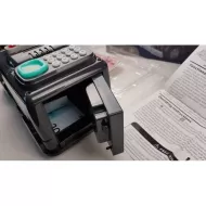 Pokladnička na ukladanie peňazí pomocou hesla a odtlačku prsta